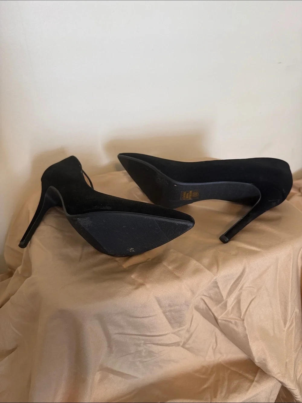 Classic Black Pointed-Toe High Heels - Women's Pumps